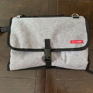 Portable changing pad